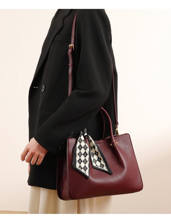 Women's Elegant Synthetic Leather Handbag - Convertible Shoulder Bag or Clutch, Open Top Everyday & Formal Purse Black/Muted Gray/Beige/Wine Red - European Collection Women's Luxury Wallet, Ladies Handbags, Detachable Strap Feature, Oiledged Finish - Image 13