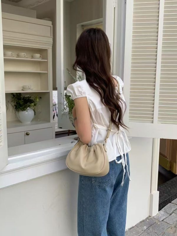 Trendy Pleated Tote Bag for Women, New Summer Fashion 2025, Versatile Handbag for Ladies, Elegant Pleated Tote Bag for Women - Stylish Summer Fixed Shoulder Strap, Featuring a Magnetic Closure, Lined with Polyester, Available in Various Solid Colors (White/Black/Brown/Beige/Light Blue), Suitable for Both Casual And Formal Occasions, Multifunctional Carry Bag, Fashionable Handbag, with a Smooth Texture. - Image 5