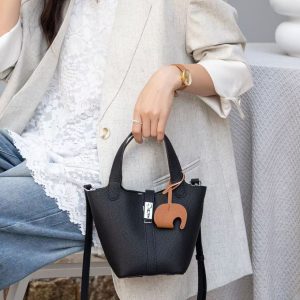 Stylish Women'S Bohemian Genuine Leather Tote Bag - Elegant White/Black/Apricot/Light Grey/Light Brown with Detachable Crossbody Strap & Tassel Detail, Perfect for Travel, Shopping, and Parties, Versatile Travel Bag, Boho Chic Accessory, Textured Finish
